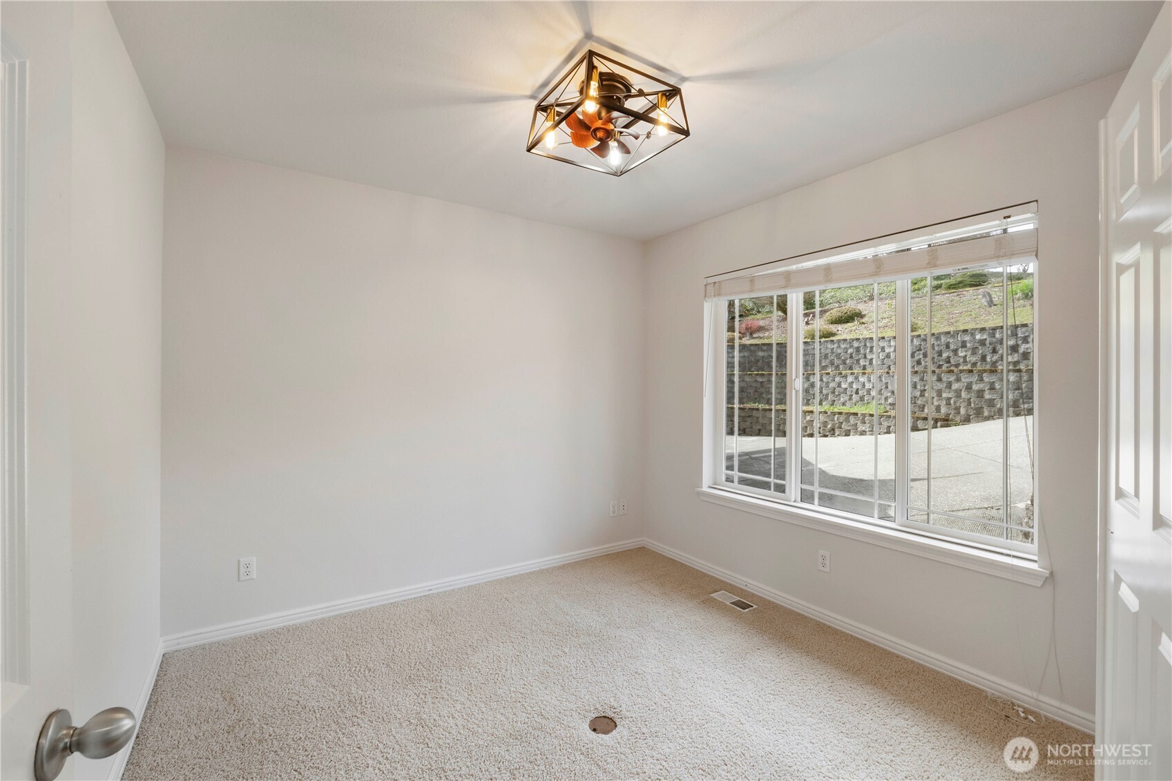 5805 51st Ave Ct E Tacoma WA 98443