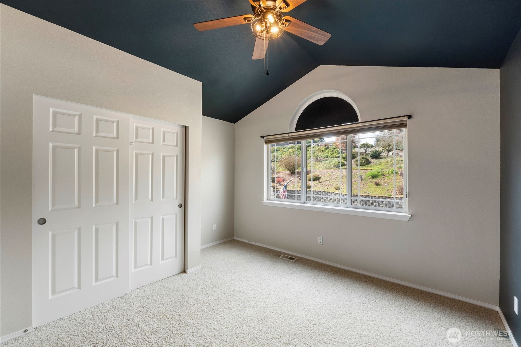 5805 51st Ave Ct E Tacoma WA 98443