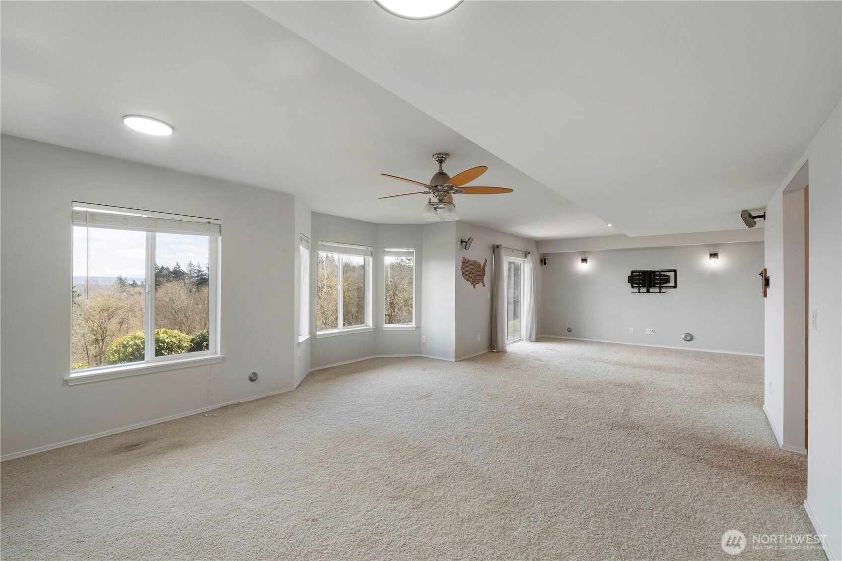 5805 51st Ave Ct E Tacoma WA 98443