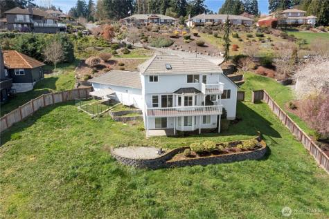 5805 51st Ave Ct E Tacoma WA 98443