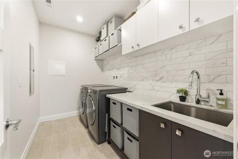 7226 S Ryan Street Seattle WA 98178