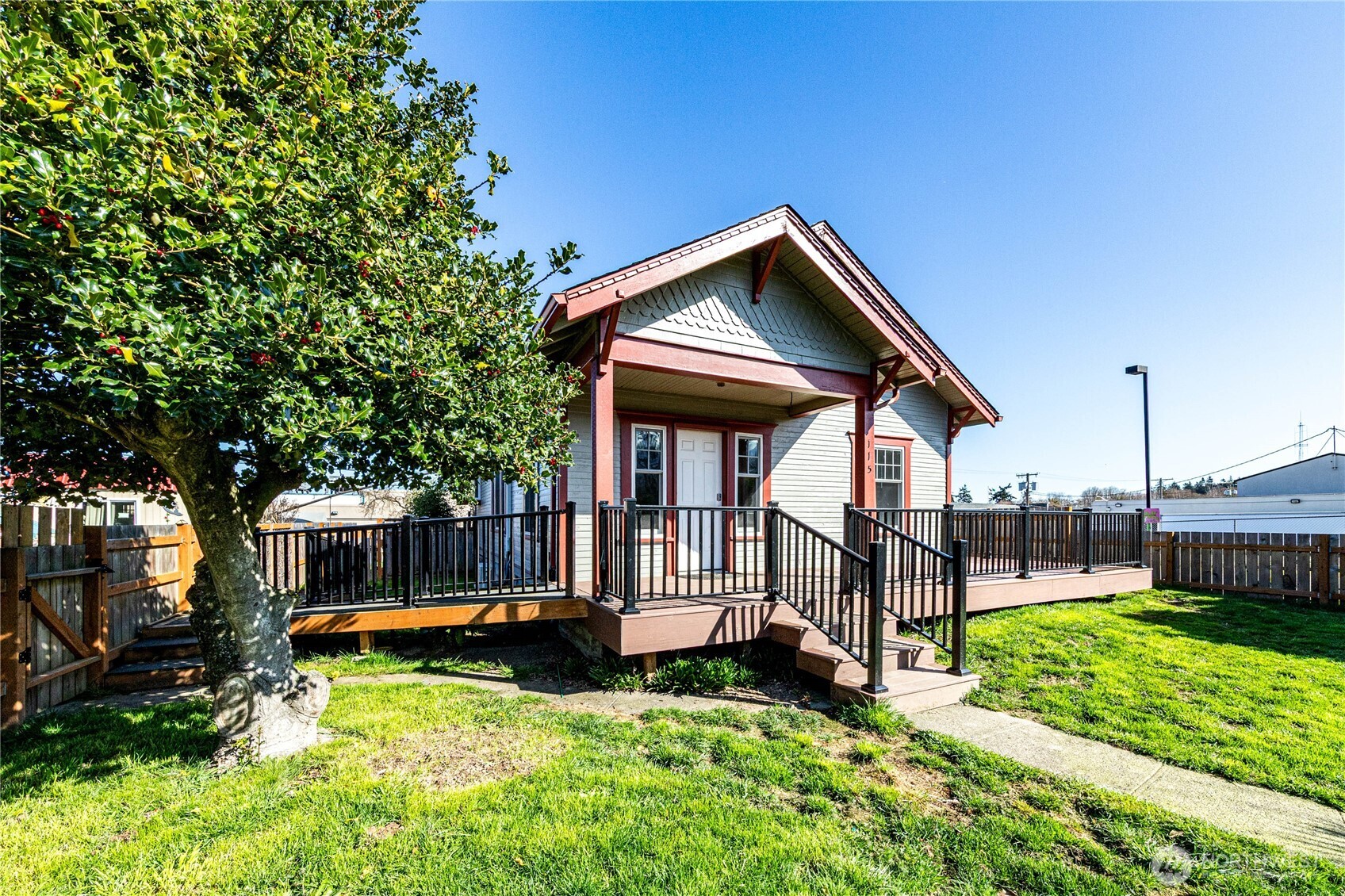 115 E 5th Street Port Angeles WA 98362