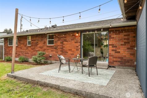 625 SW 127th Street Seattle WA 98146