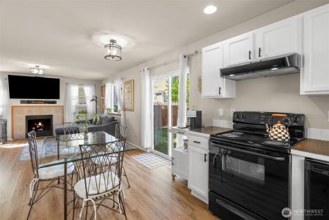 648 Rivenhurst Street Bremerton WA 98310