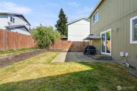 648 Rivenhurst Street Bremerton WA 98310