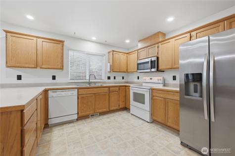 18819 89th Avenue E Puyallup WA 98375