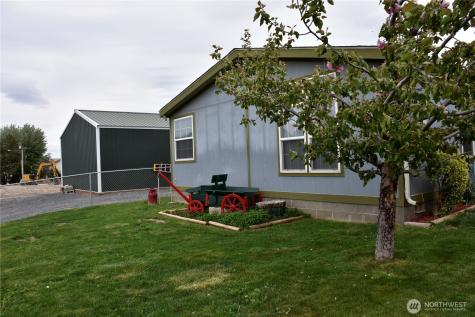 330 N Juniper Street Soap Lake WA 98851
