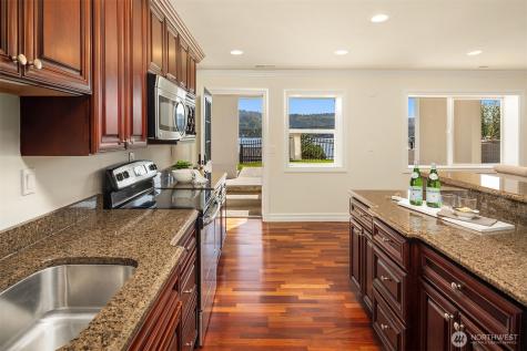 3921 202nd Place SE Sammamish WA 98075