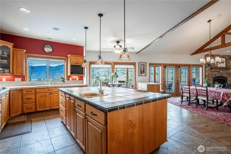 720 Loop Avenue Manson WA 98831