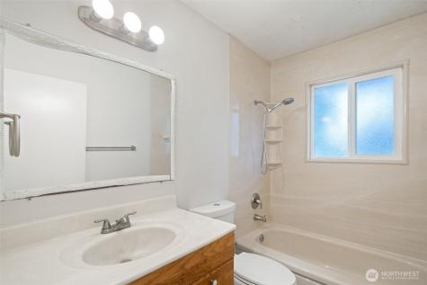 4202 79th Avenue W Tacoma WA 98466