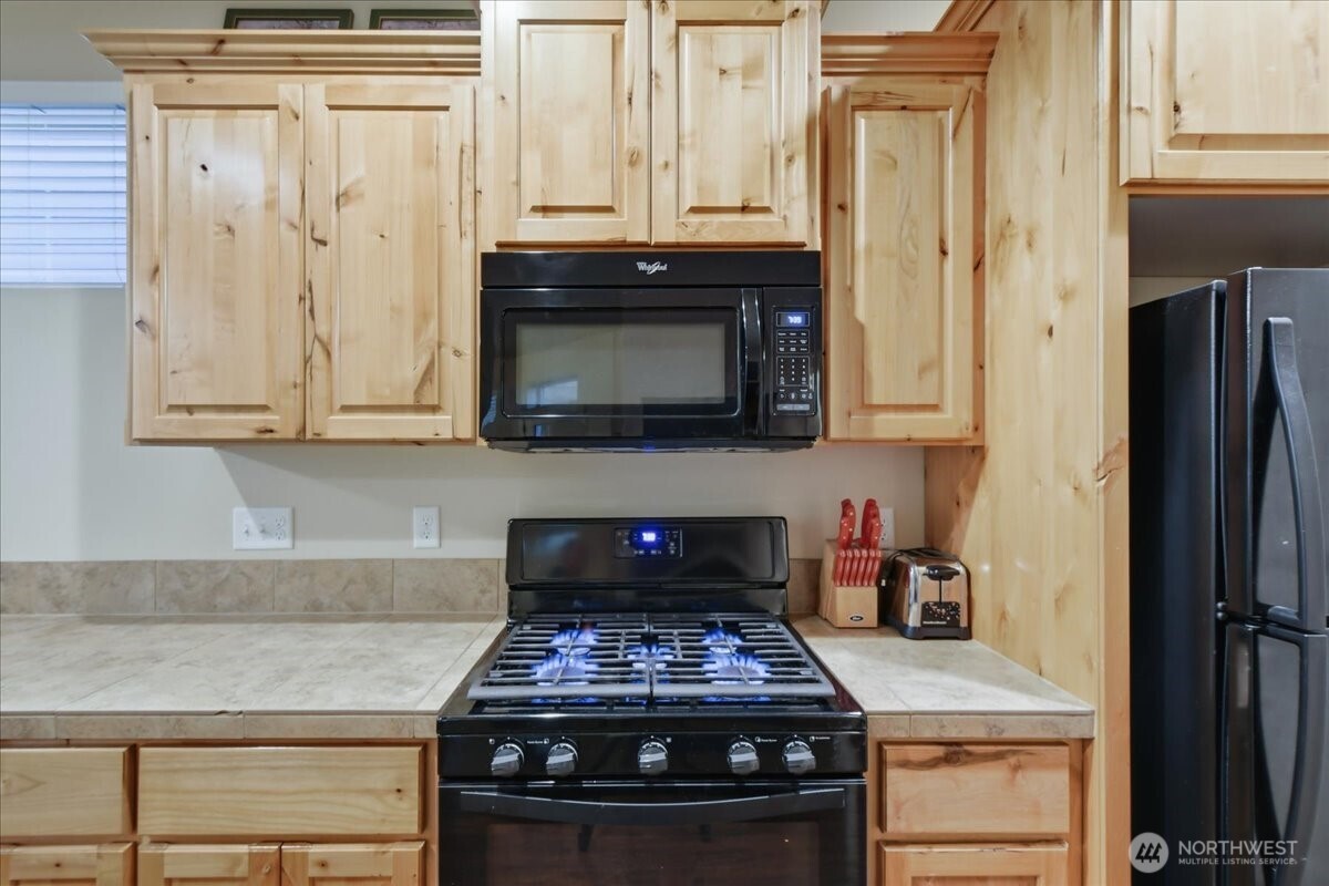 7405 NW 1st Place Vancouver WA 98665