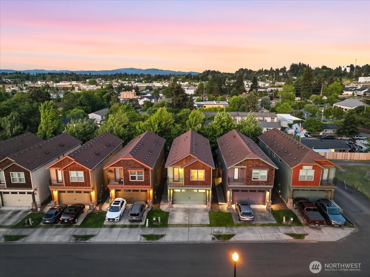 7405 NW 1st Place Vancouver WA 98665
