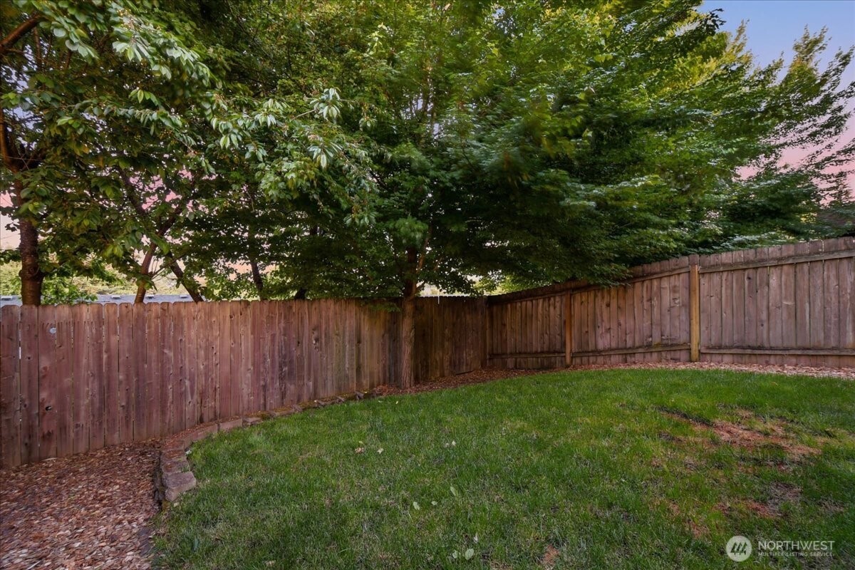 7405 NW 1st Place Vancouver WA 98665