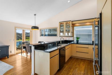 4014 32nd Avenue SW Seattle WA 98126