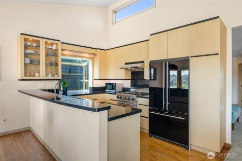 4014 32nd Avenue SW Seattle WA 98126