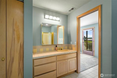 4014 32nd Avenue SW Seattle WA 98126