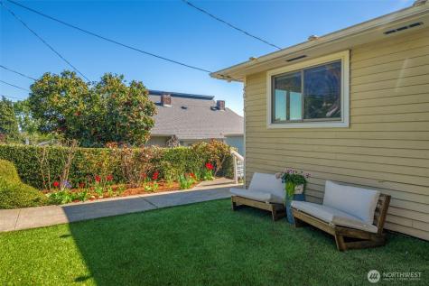 4014 32nd Avenue SW Seattle WA 98126