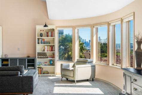 4014 32nd Avenue SW Seattle WA 98126