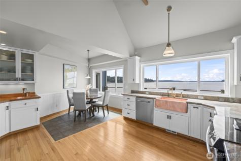 11211 194th Avenue NW Gig Harbor WA 98329