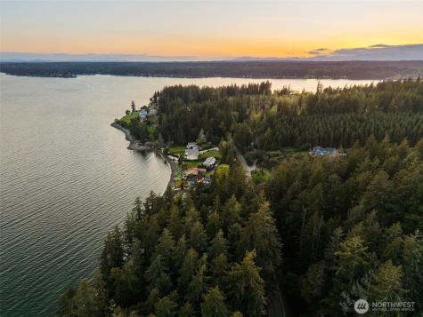 11211 194th Avenue NW Gig Harbor WA 98329