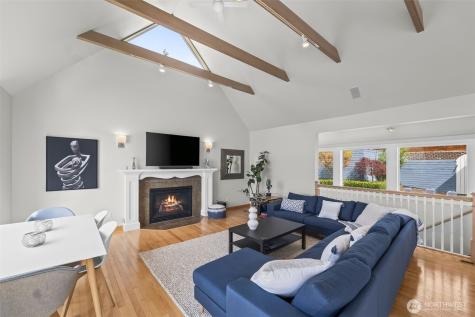 11211 194th Avenue NW Gig Harbor WA 98329