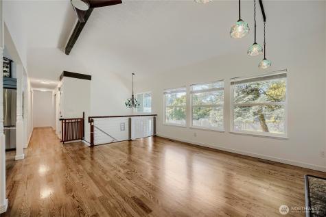 11821 SE 67th Place Bellevue WA 98006