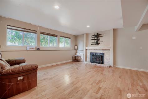 11821 SE 67th Place Bellevue WA 98006