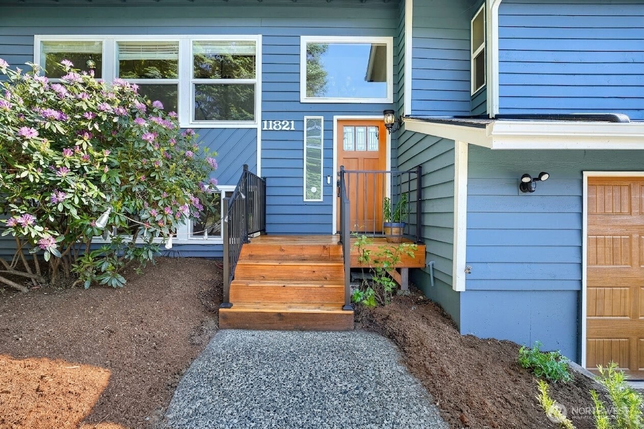 11821 SE 67th Place Bellevue WA 98006