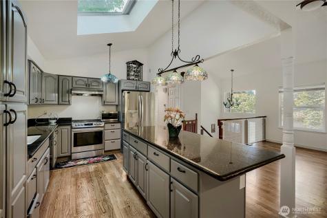 11821 SE 67th Place Bellevue WA 98006