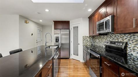 2200 NE 12th Renton WA 98056