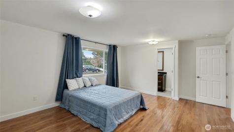 2200 NE 12th Renton WA 98056