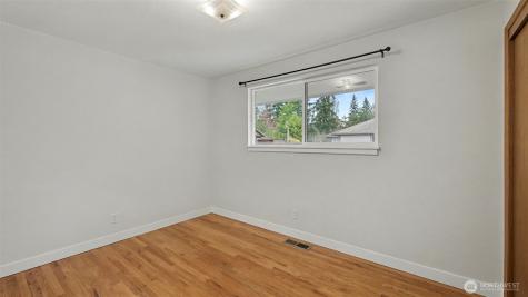 2200 NE 12th Renton WA 98056
