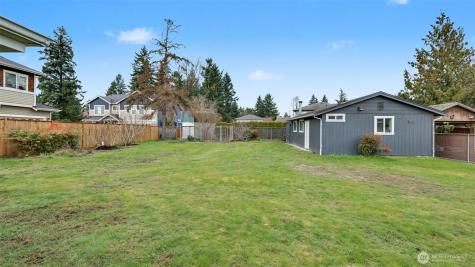 2200 NE 12th Renton WA 98056