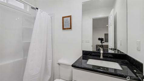 2200 NE 12th Renton WA 98056