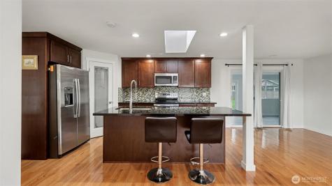 2200 NE 12th Renton WA 98056