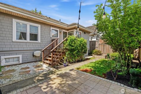 5910 Dayton Avenue N Seattle WA 98103