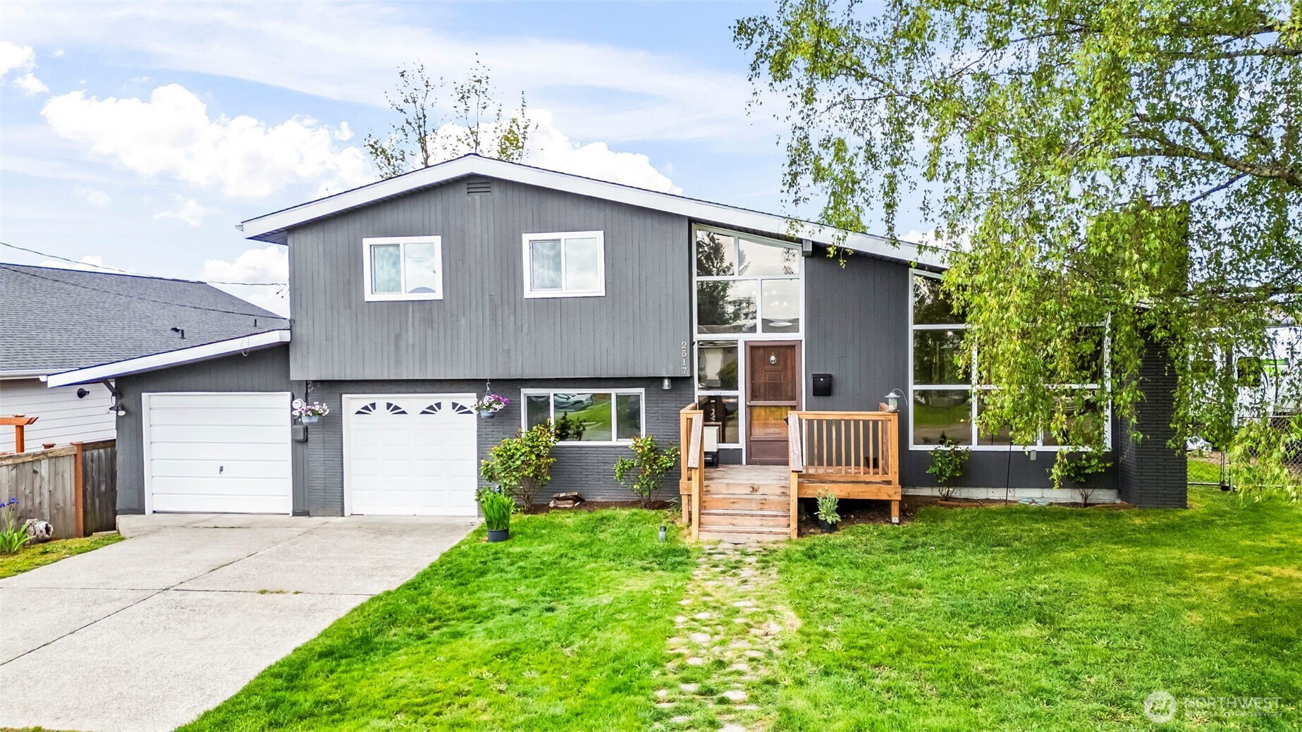 2517 Larch Place Bremerton WA 98310