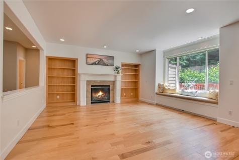 4 148 Place SW Lynnwood WA 98087