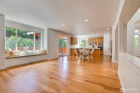 4 148 Place SW Lynnwood WA 98087