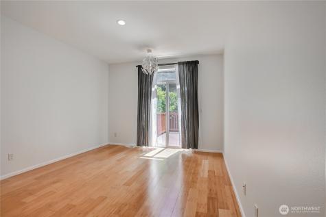 4 148 Place SW Lynnwood WA 98087