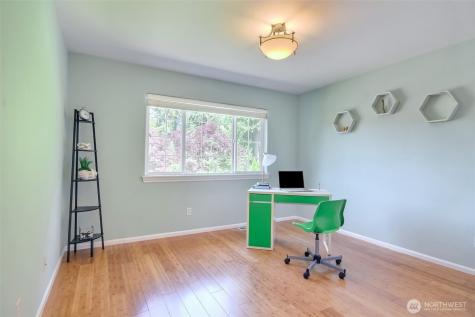 4 148 Place SW Lynnwood WA 98087