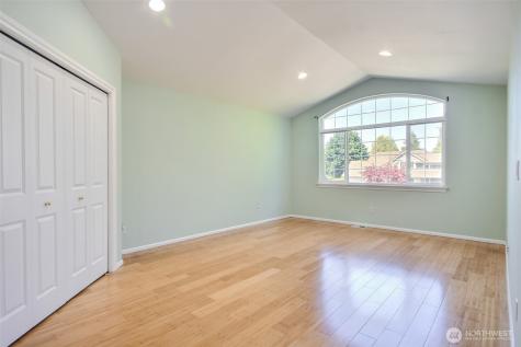 4 148 Place SW Lynnwood WA 98087