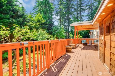4 148 Place SW Lynnwood WA 98087