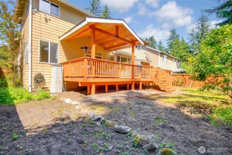 4 148 Place SW Lynnwood WA 98087