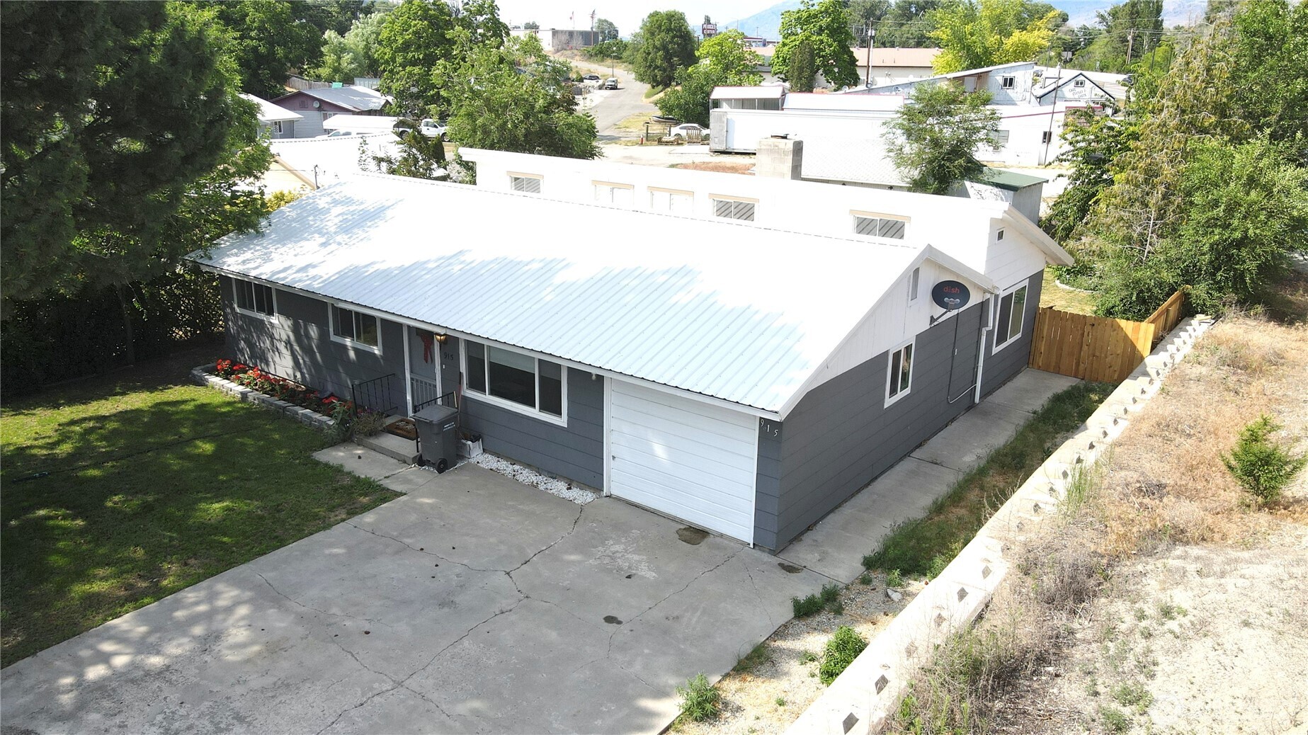 915 19th Avenue Oroville WA 98844