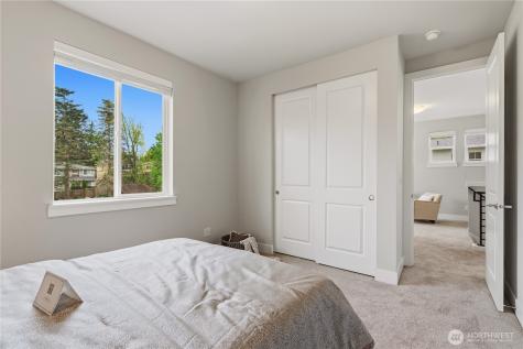 8215 NE 126th Drive Kirkland WA 98034