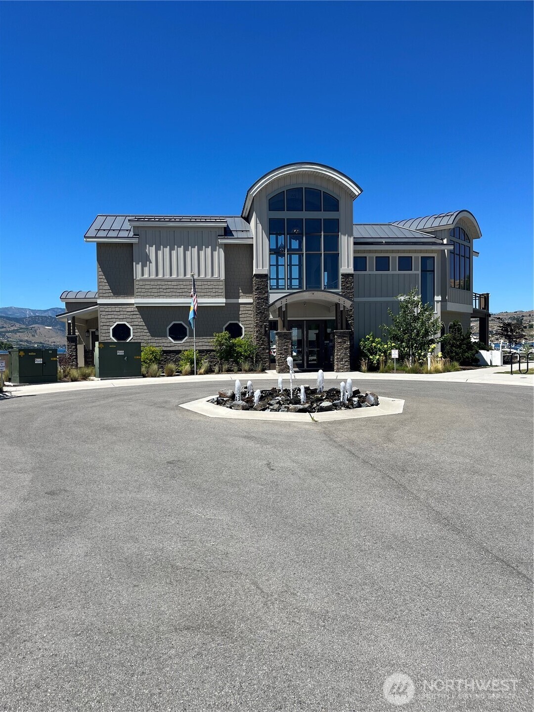 1350 W Woodin Avenue Chelan WA 98816