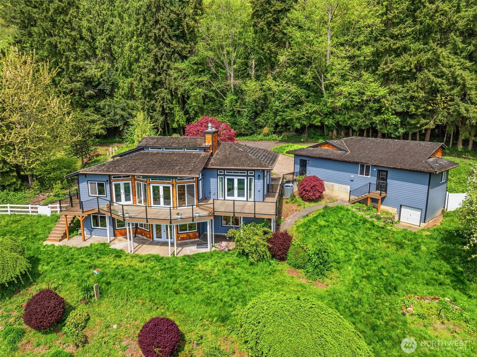 16 Little Cape Horn Road Cathlamet WA 98612