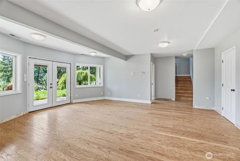 16 Little Cape Horn Road Cathlamet WA 98612