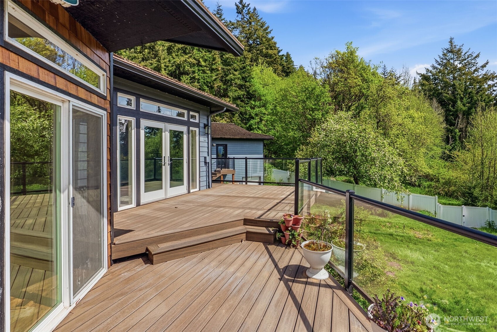 16 Little Cape Horn Road Cathlamet WA 98612